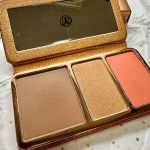 Anastasia Beverly Hills Face Palette in Off To Costa Rica